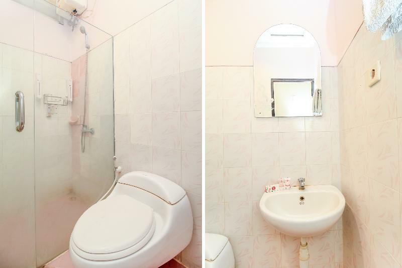 Kartika Syariah Homestay By Stayku Surabaya Exterior photo